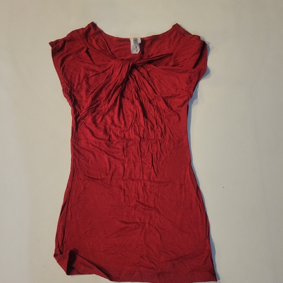 Uptown red stretchy blouse  size small - Picture 1 of 4